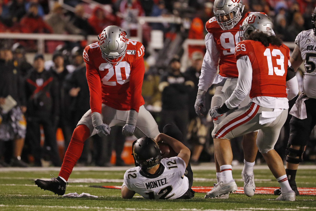 An athletic linebacker prospect, Devin Lloyd has been a star for the Utah Utes. 